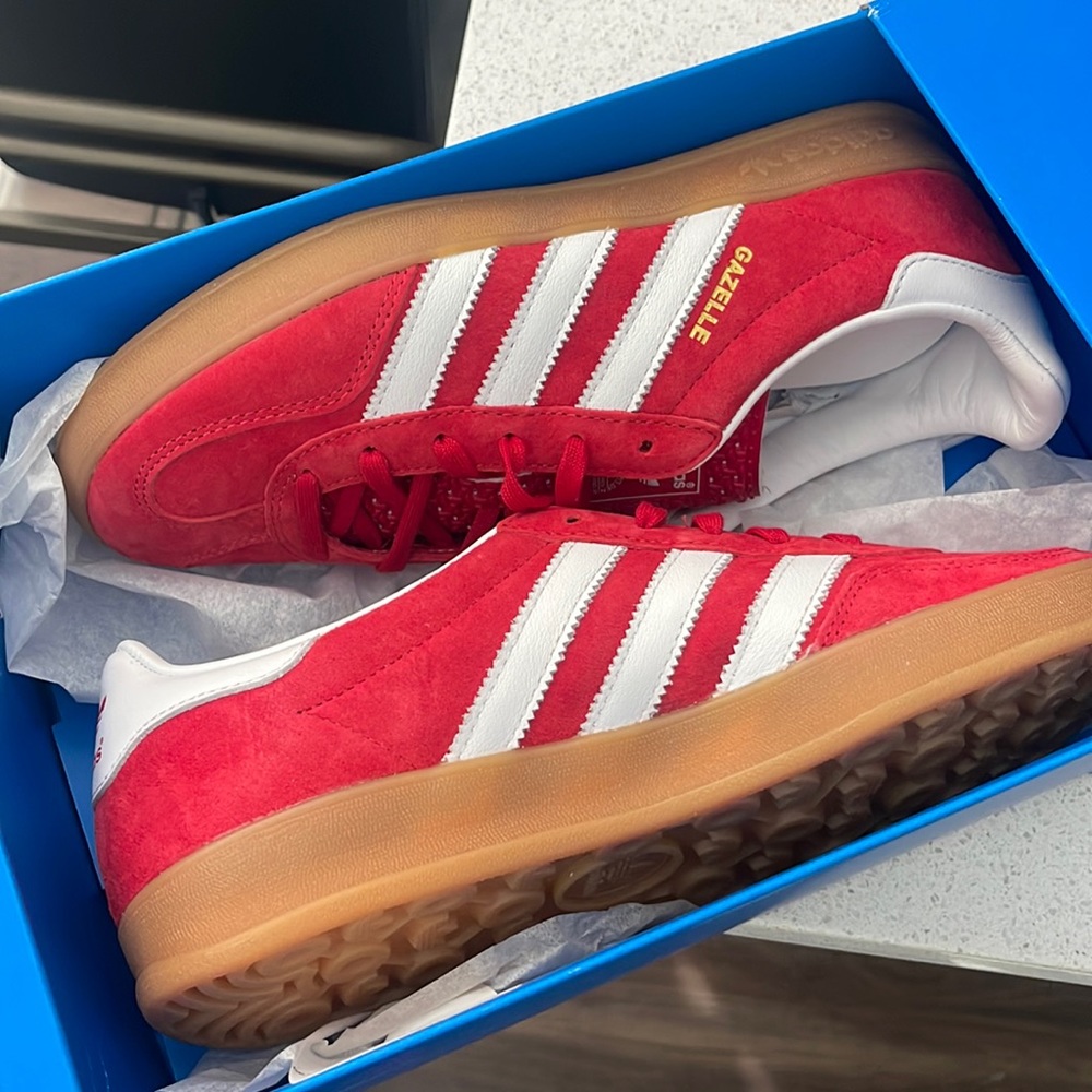NEW IN BOX red adidas gazelles